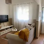 Break-quiet House With Private Patio Сasa de vacaciones *