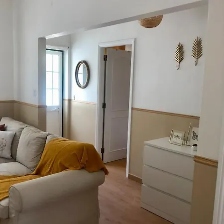Break-quiet House With Private Patio * 토레스베드라스