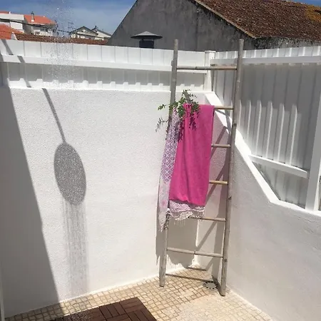 Break-quiet House With Private Patio * 토레스베드라스