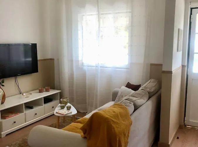 Break-quiet House With Private Patio Tatil Evi *