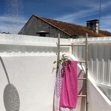 Dom wakacyjny City Break-Quiet House With Private Patio Torres Vedras