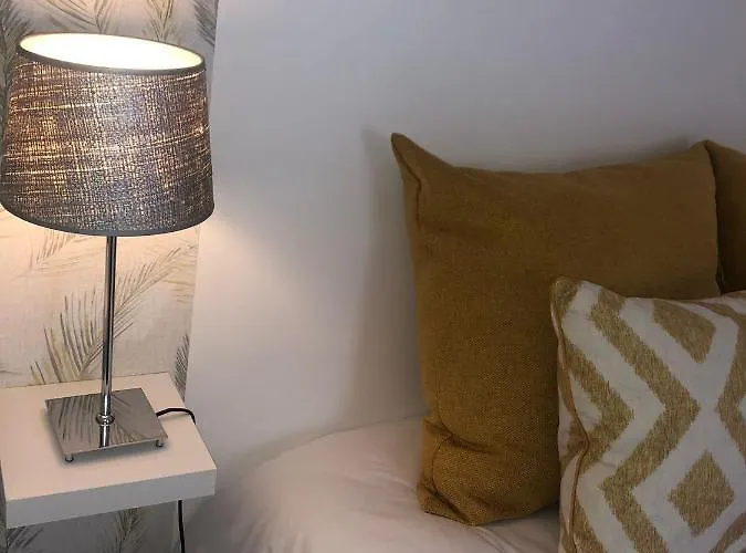 Break-quiet House With Private Patio * Торреш-Ведраш