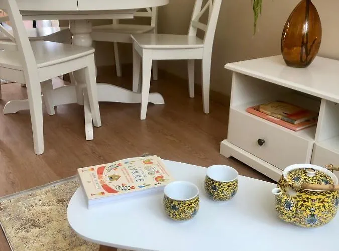 Break-quiet House With Private Patio Semesterbostad *