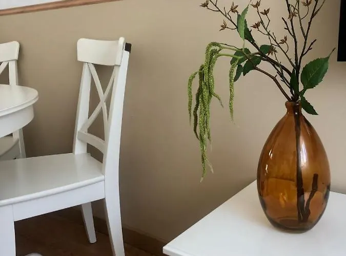 Break-quiet House With Private Patio Feriehus