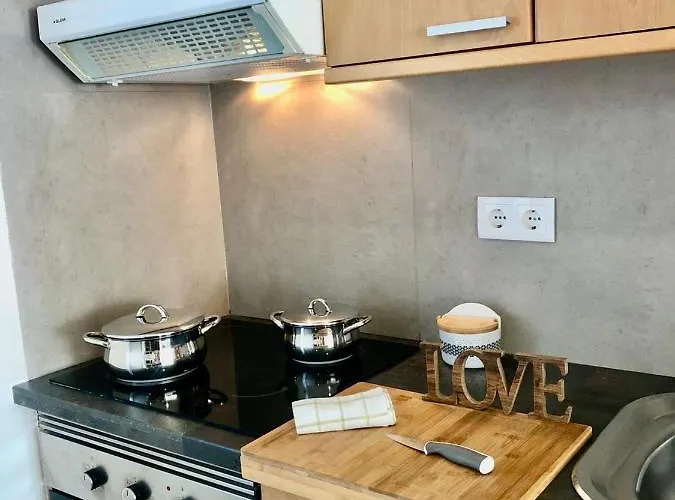 Break-quiet House With Private Patio Semesterbostad *