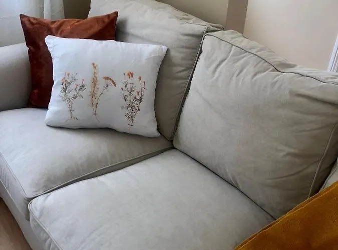 Break-quiet House With Private Patio