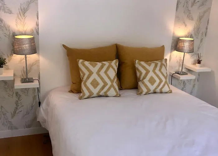 Break-quiet House With Private Patio Semesterbostad