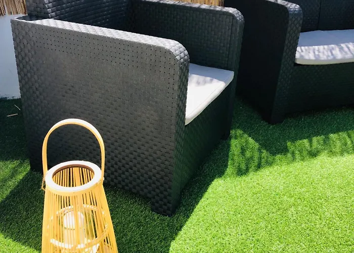 Break-quiet House With Private Patio